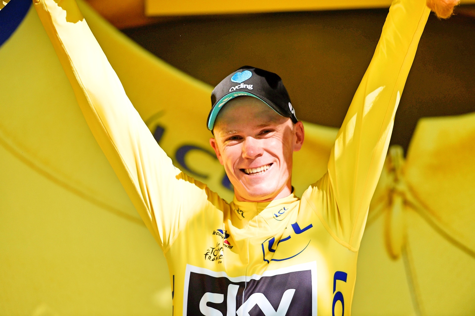 Chris-Froome-yellow-jersey-Team-Sky-podium-Tour-de-France-2016-stage-16-pic-Sirotti